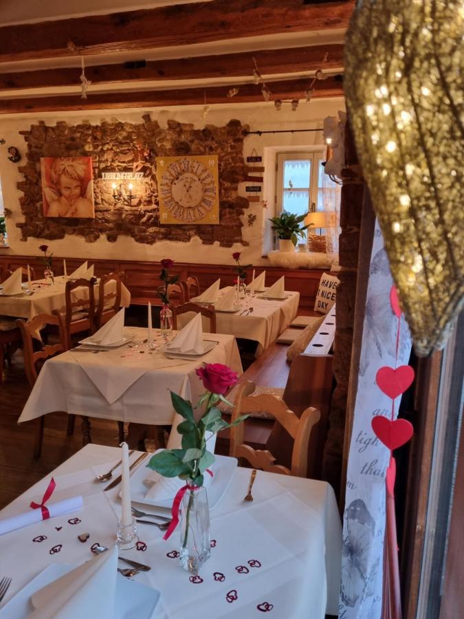 Landgasthaus "Zum Engel" Neuleiningen المظهر الخارجي الصورة