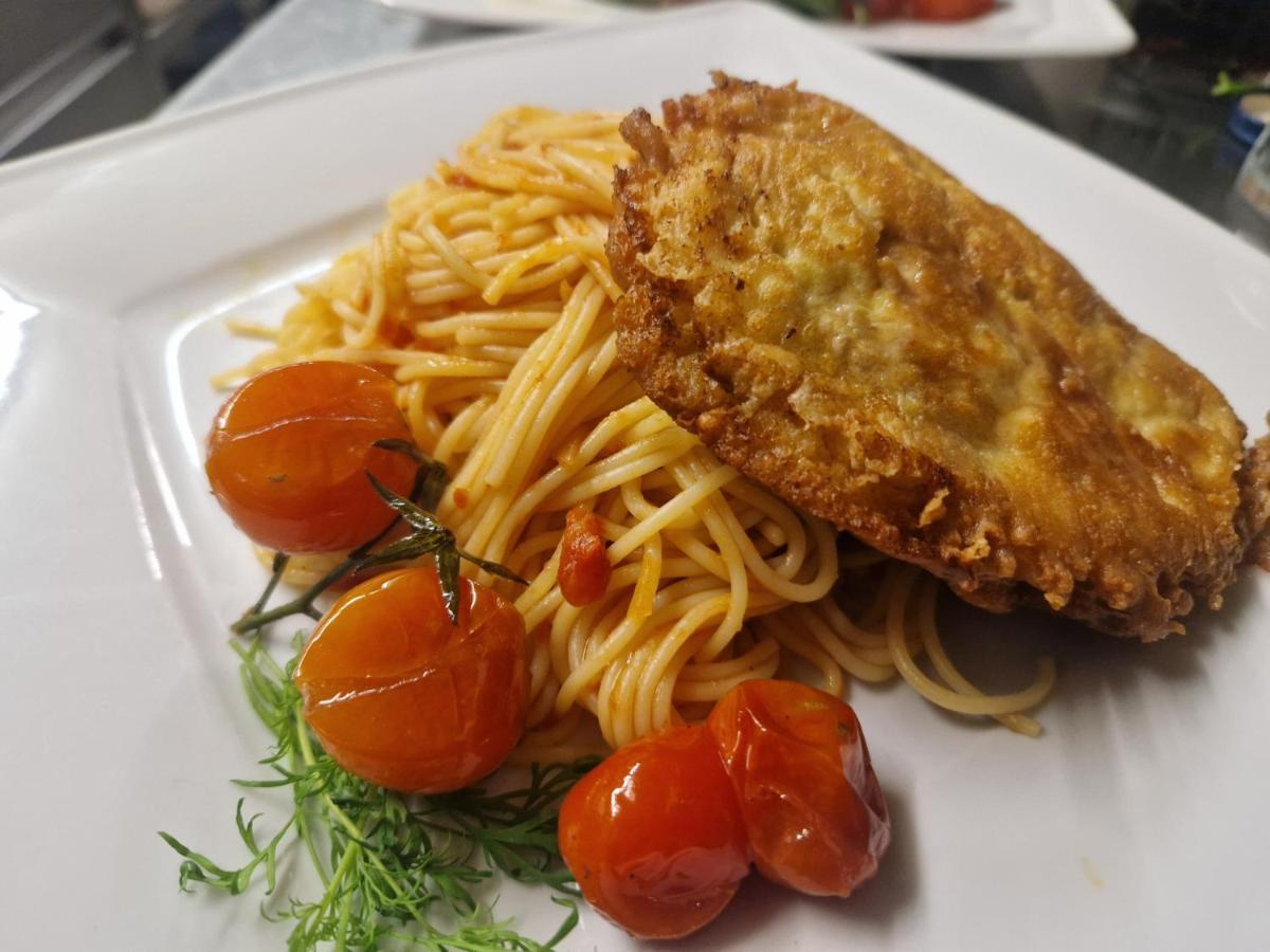 Landgasthaus "Zum Engel" Neuleiningen المظهر الخارجي الصورة
